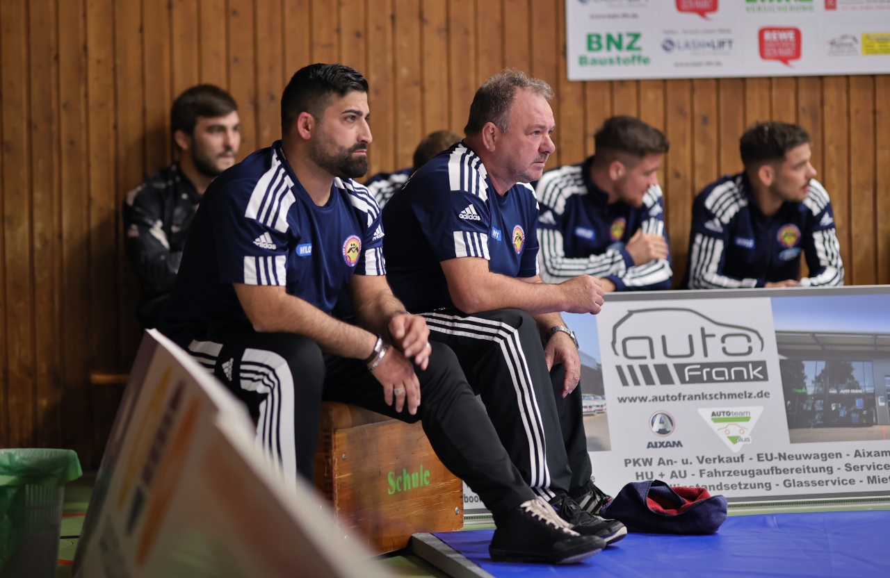 Lange Gesichter bei den KSV-Verantwortlichen in Mainz